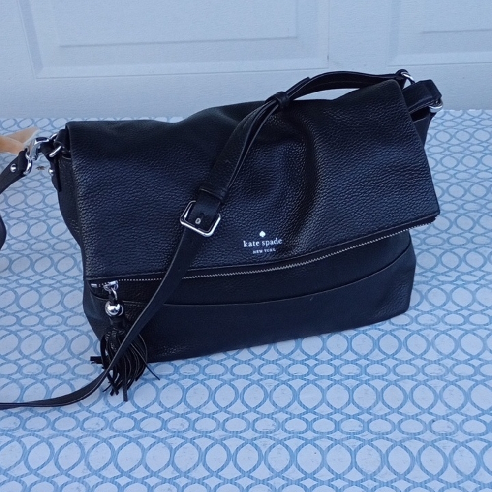 Kate Spade Black Pebbled Leather Shoulder Bag Crossbody Tassel Detail - Picture 1 of 9